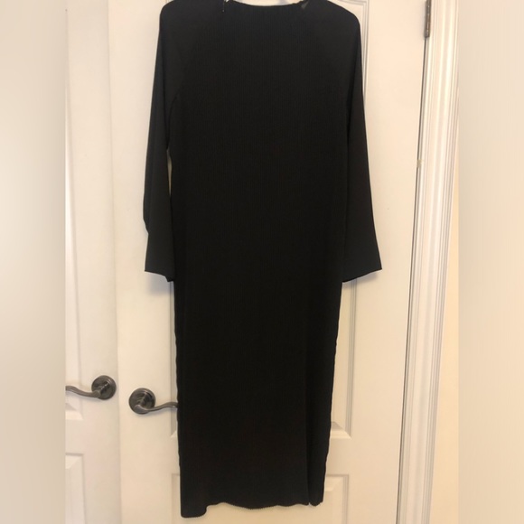 SPECIAL! Black vertical pleated textured midi dress, XS, fits like S - Picture 3 of 5